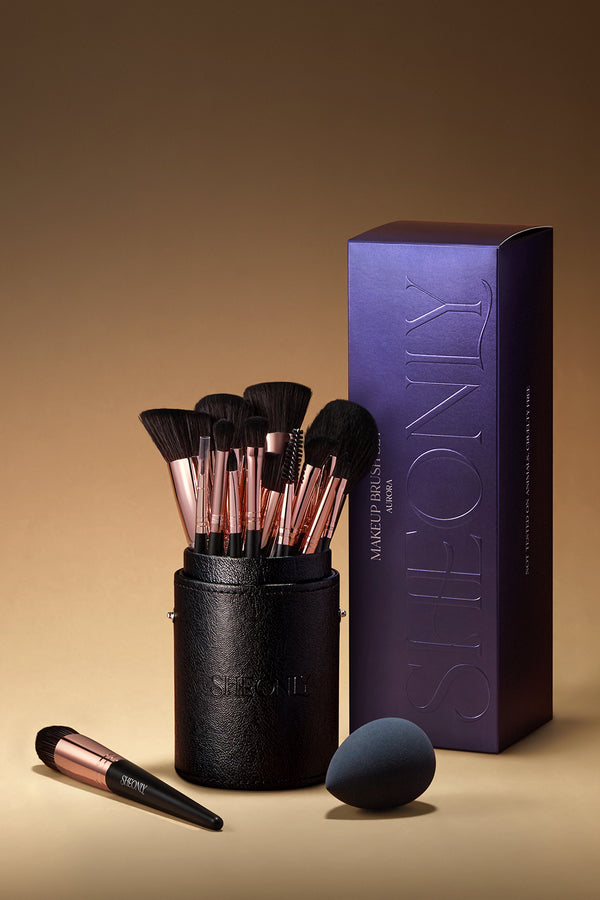 18 Pcs Midnight Black Professional Makeup Brush Set for Foundation Powder Concealers Eye Shadows Blush